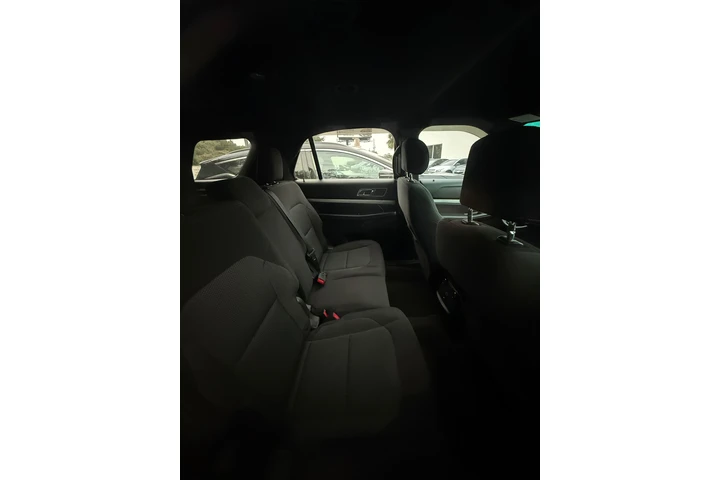 $13000 : Ford Explorer XLT sport image 3