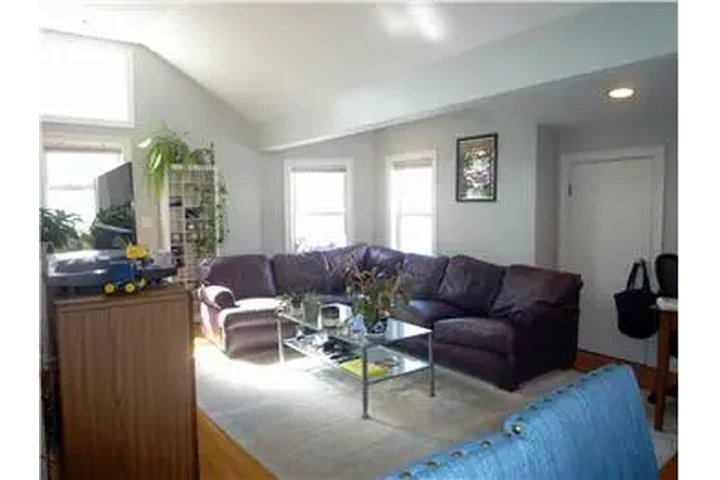 $3500 : Rental property with 2 bedro image 2