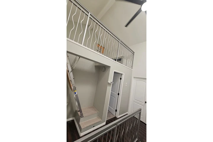 $585 : Cuarto/LOFT image 3