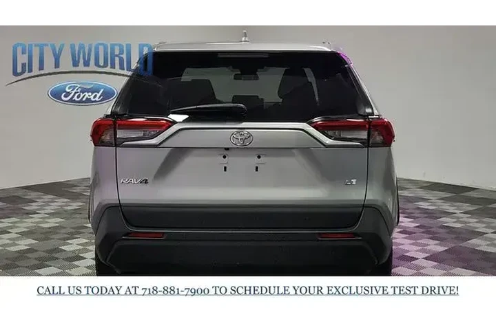 $24588 : Toyota RAV4 2024 LE 4dr SUV image 6