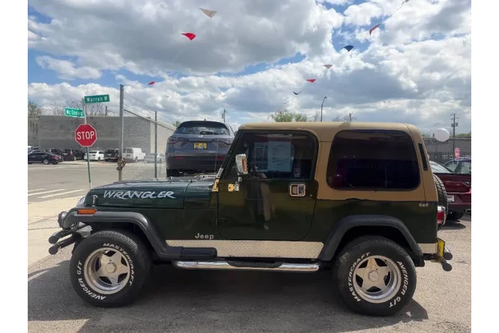 $6995 : 1995 Wrangler SE image 5