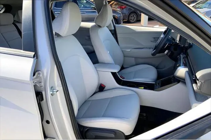 $25997 : Hyundai KONA 2025 SEL Conven image 9