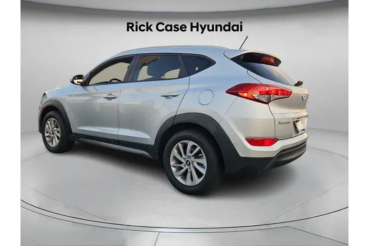 $8694 : Hyundai TUCSON 2016 AWD SE 4 image 7
