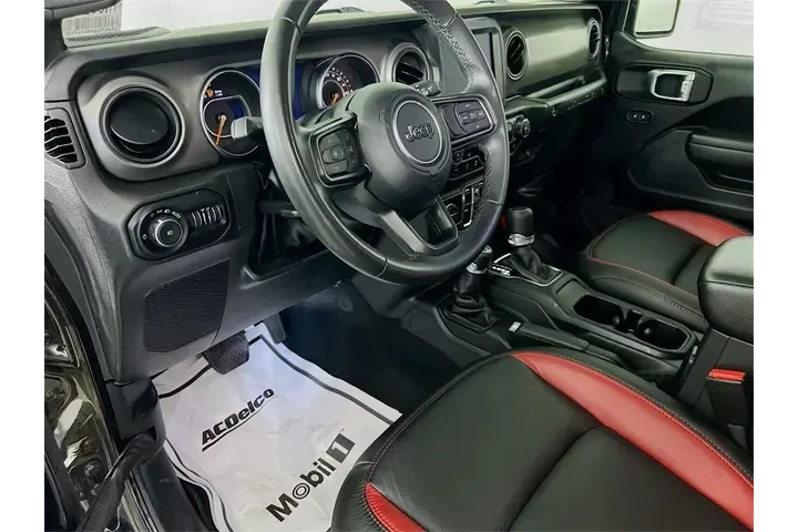 $37900 : Jeep Wrangler Unlimited 2022 image 9