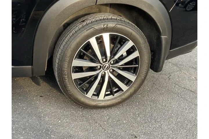 $33987 : Nissan Pathfinder 2024 Plati image 9