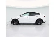 $32998 : Tesla Model Y 2022 AWD Perfo thumbnail