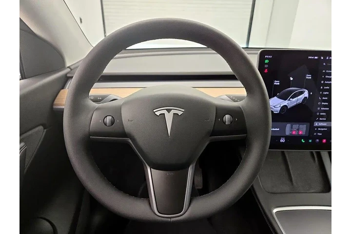 $24998 : Tesla Model Y 2021 AWD Long image 10