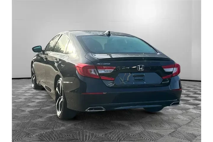 $22930 : Honda Accord 2022 Sport 4dr image 3