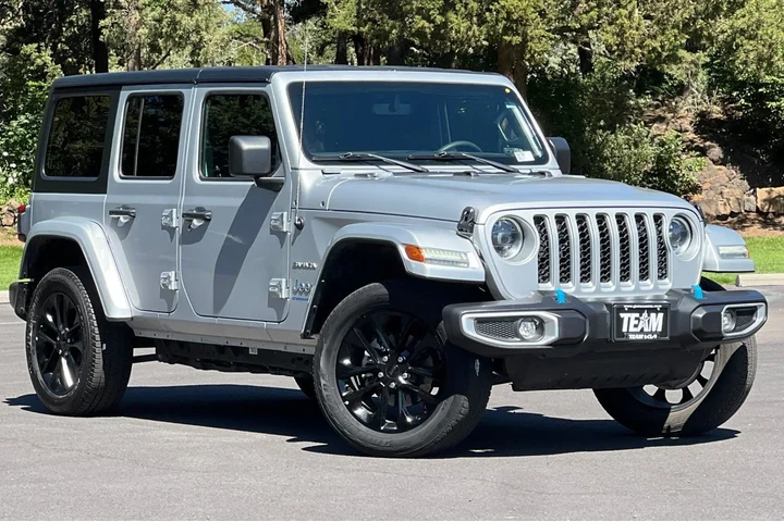 $27588 : Jeep Wrangler 2023 4x4 Sahar image 2