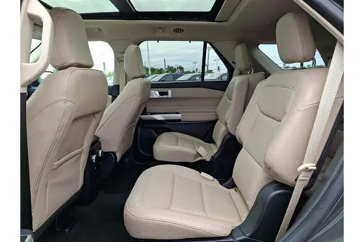 $37812 : Ford Explorer 2023 AWD Limit image 6