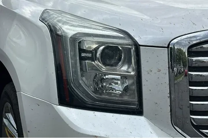 $24995 : GMC Yukon XL 2018 4x4 SLT 4d image 6