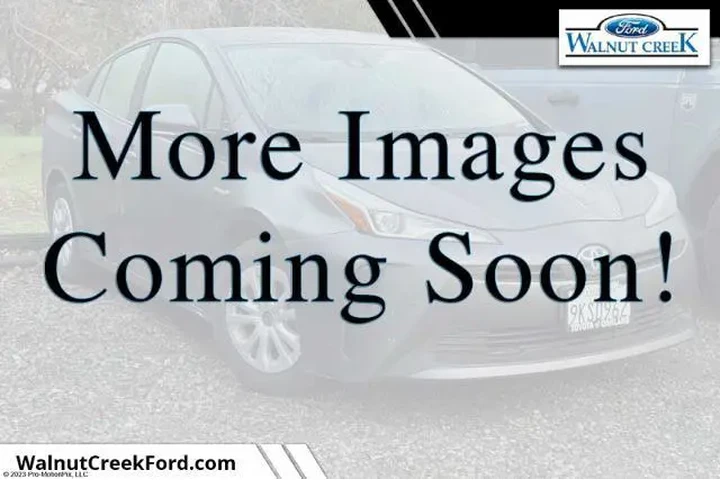 $24473 : Toyota Prius 2022 XLE 4dr Ha image 1