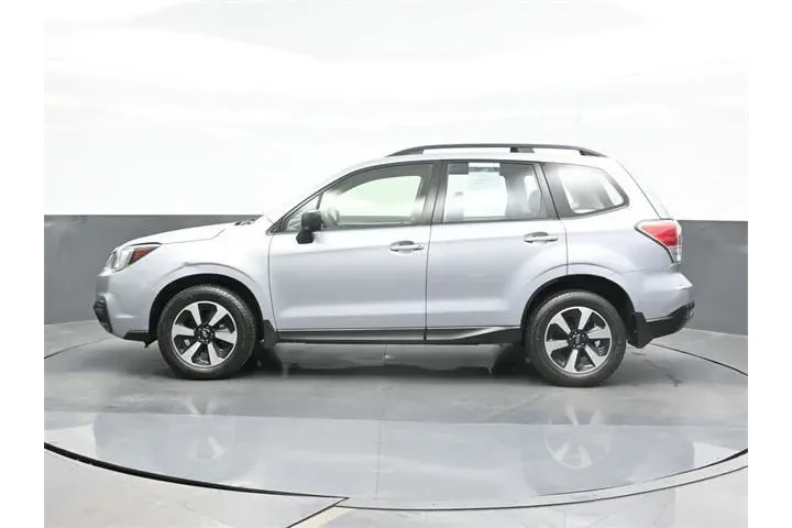 $13317 : Subaru Forester 2017 AWD 2.5 image 4