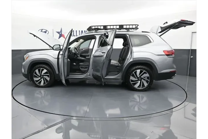 $39834 : Volkswagen Atlas 2025 AWD SE image 9