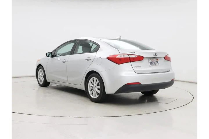 $13599 : Kia Forte 2016 LX 4dr Sedan image 2