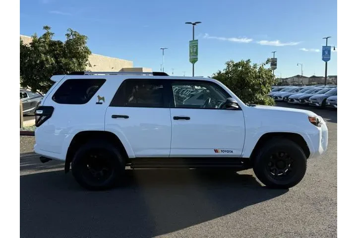$38899 : Toyota 4Runner 2023 4x4 SR5 image 7