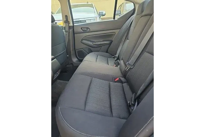 $19500 : Nissan Altima 2025 2.5 SV 4d image 4