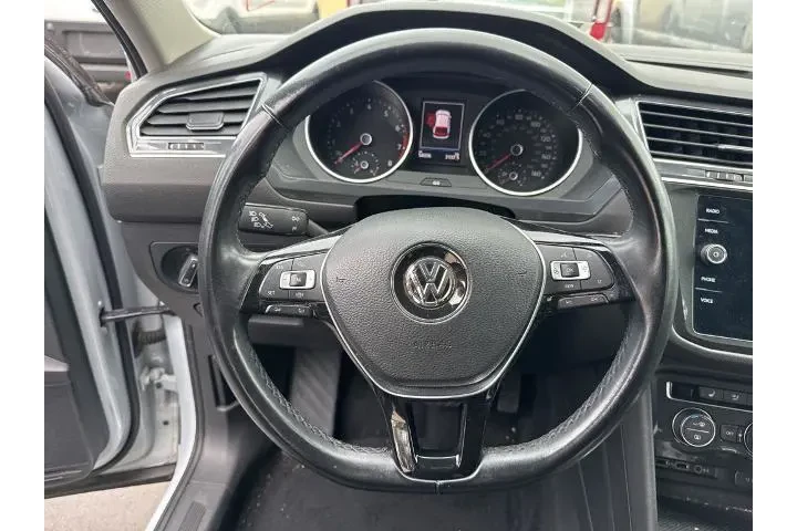 $17021 : Volkswagen Tiguan 2019 SE 4d image 9