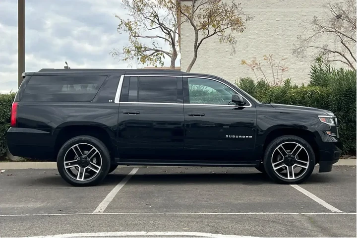 $23590 : Chevrolet Suburban 2018 4x2 image 8