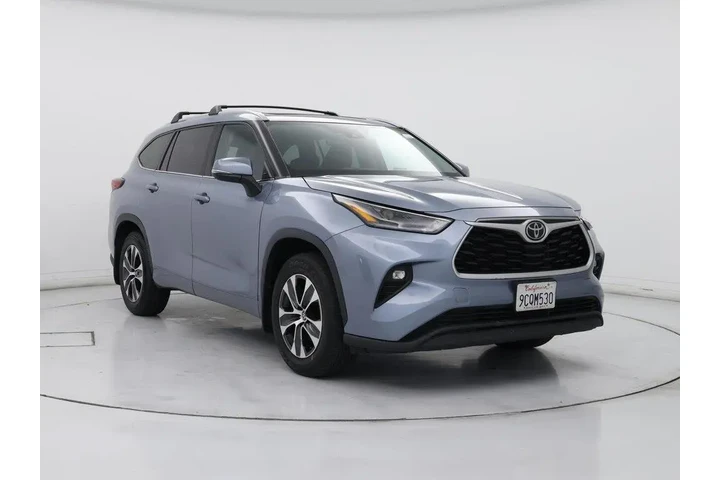 $32998 : Toyota Highlander 2022 XLE 4 image 1