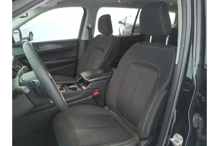 $26700 : Jeep Grand Cherokee L 2023 4 image 9