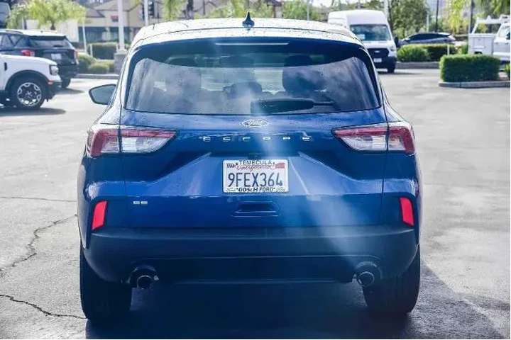 $20995 : Ford Escape 2022 SE 4dr SUV image 5
