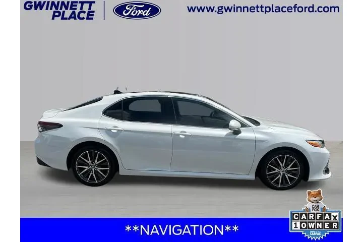 $29998 : Toyota Camry 2024 XLE V6 4dr image 4