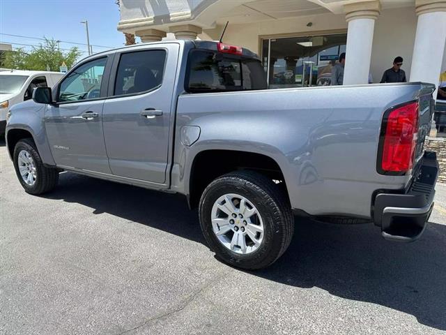 $29995 : Pre-Owned 2022 Colorado Crew image 9