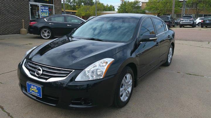 $7999 : 2010 Altima 2.5 SL image 4