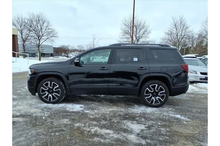 $20898 : GMC Acadia 2021 4x4 SLT 4dr image 2