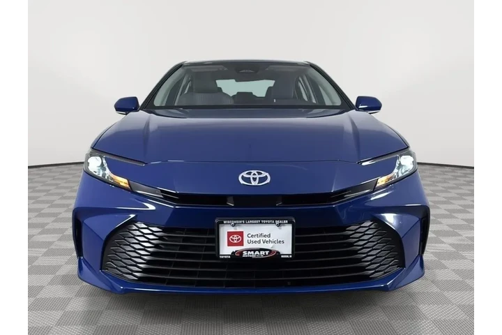 $30000 : Gold Certified 2025 Camry LE image 6