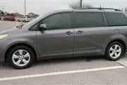 $9500 : 2014 Toyota SIENNA LE thumbnail