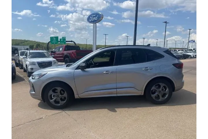 $24795 : Ford Escape 2024 ST-Line 4dr image 5