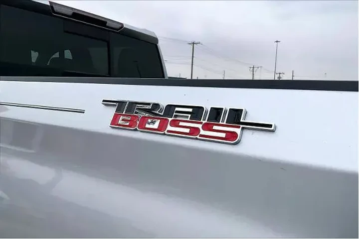$27834 : Chevrolet Silverado 1500 201 image 10