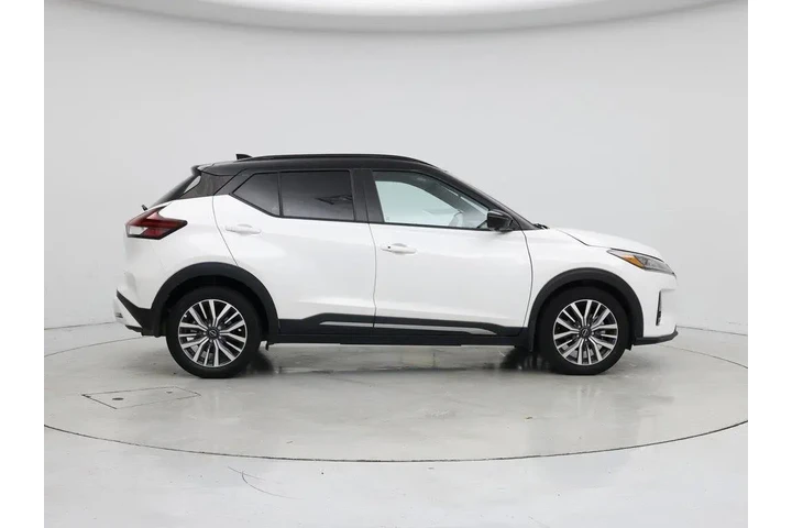 $19998 : Nissan Kicks 2023 SR 4dr Cro image 7