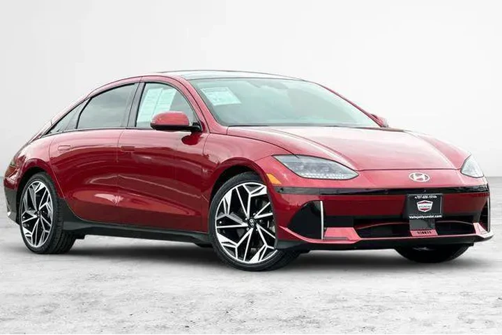 $23990 : Hyundai IONIQ 6 2023 Limited image 1