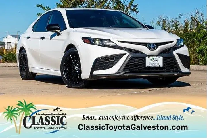 $20647 : Toyota Camry 2021 SE Nightsh image 1