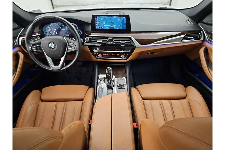 $21998 : BMW 5 Series 2018 530e iPerf image 9