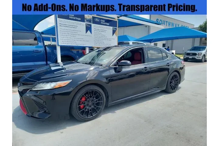 $20773 : Toyota Camry 2018 XSE 4dr Se image 1