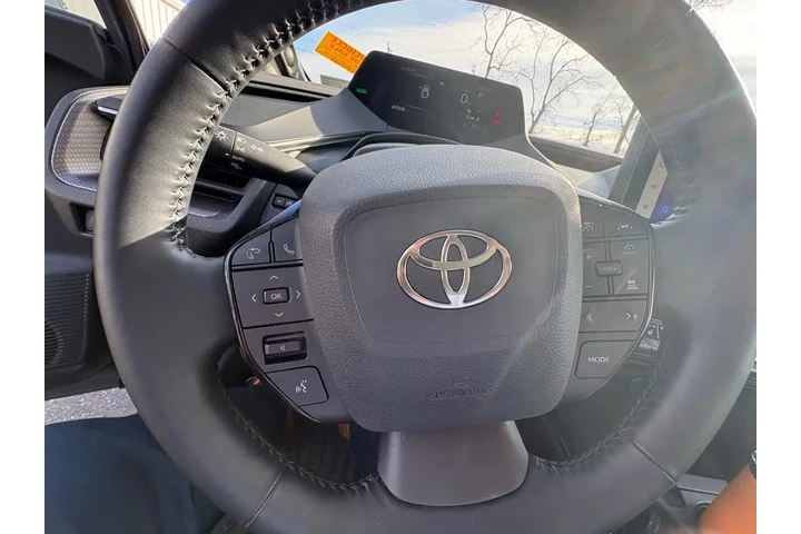 $28999 : Toyota Prius 2023 AWD Limite image 5