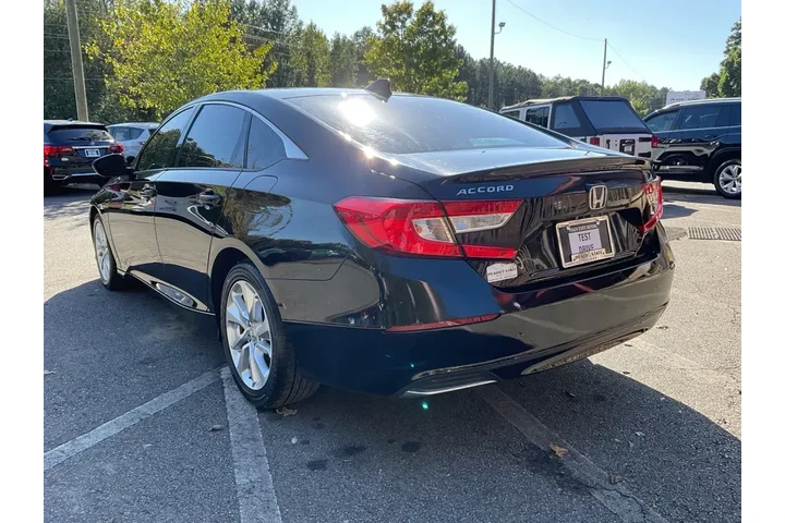 $15985 : Honda Accord 2020 LX 4dr Sed image 7