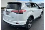 $21800 : Toyota RAV4 2018 LE 4dr SUV thumbnail