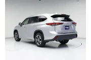 $33998 : Toyota Highlander 2021 XLE 4 thumbnail