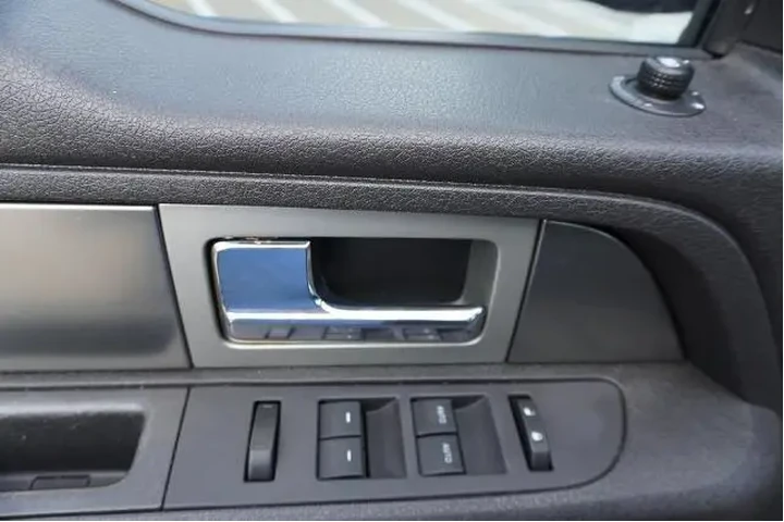 $14488 : Ford F-150 2014 4x2 FX2 4dr image 9