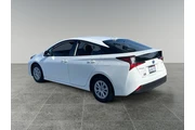 $20882 : Toyota Prius 2022 thumbnail