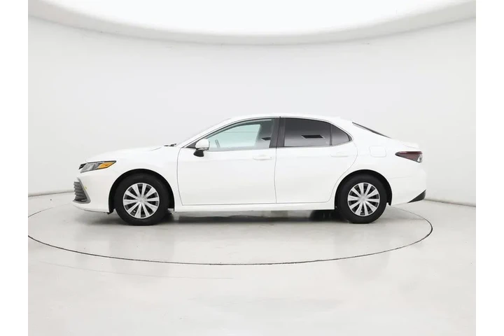 $25998 : Toyota Camry Hybrid 2024 LE image 3