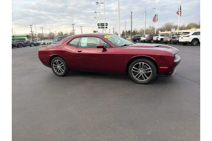 $23980 : Dodge Challenger 2019 AWD SX image 3