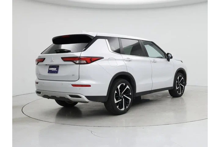 $26998 : Mitsubishi Outlander 2024 SE image 8