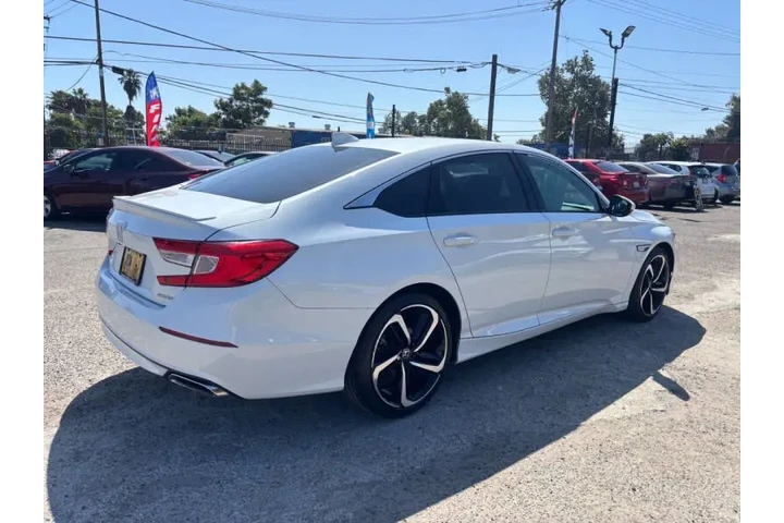 $17999 : 2018 Accord Sport image 8