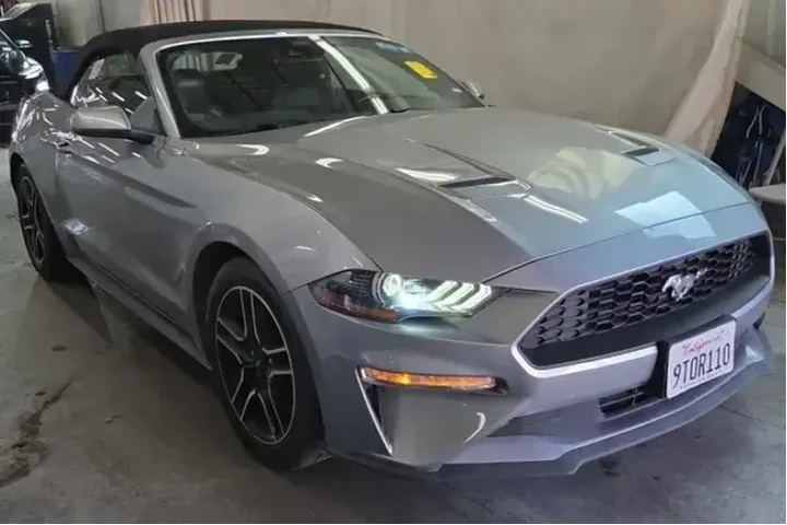 $20950 : Ford Mustang 2022 EcoBoost P image 1